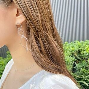Japanese clear spiral resin earrings